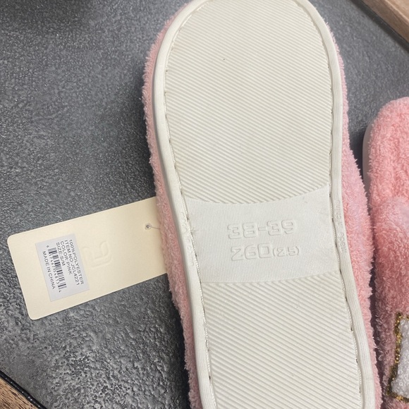 Slippers - Picture 2 of 2